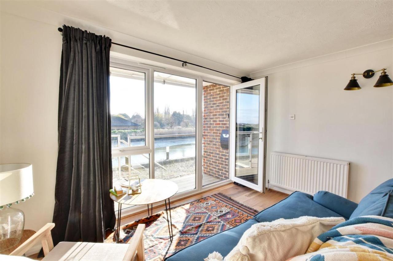 Nine The Boathouse Apartment Рай Екстериор снимка